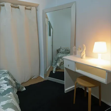 Quarto em Acomodações Particulares Close Palacio De Sao Bento